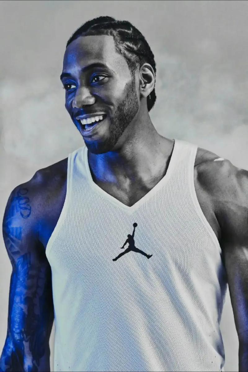 亚马尔送制胜助攻后染黄，无缘下一轮对阵布拉格斯拉维亚的欧冠（亚马尔制胜助攻后染黄，欧冠下轮缺席战布拉格斯拉维亚）