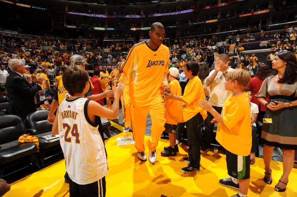 会师美职联决赛，梅西过往面对穆勒3胜7负处于下风（美职联决赛相遇：梅西过往对穆勒3胜7负，战绩处于劣势）