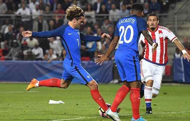 北京女排17岁副攻金佳宝排超首秀表现亮眼（北京女排17岁新星金佳宝排超处子秀惊艳全场）