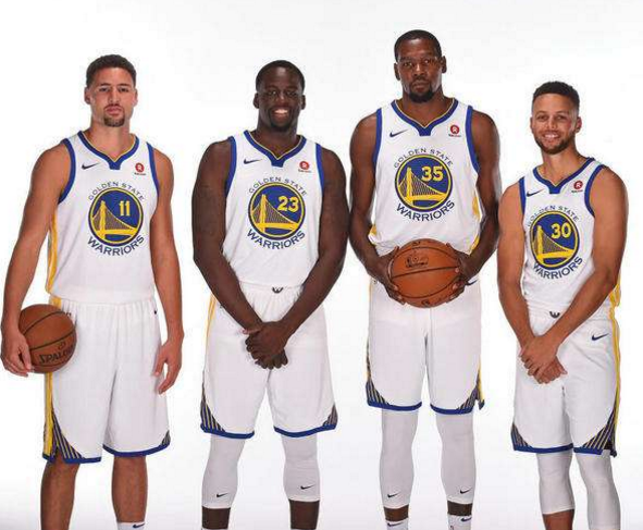 王燊超同款，官方推出直升机游览服务，10分钟行程每人1680元（官方上线直升机观光服务：王燊超同款，10分钟每人1680元）