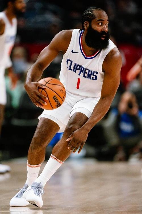 盛帆集团李中泽以篮球托起中国女篮理想（盛帆集团李中泽用篮球托举中国女篮之梦）