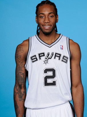 英冠半场：伯吉斯乌龙，雷克瑟姆暂1-0斯旺西（英冠半场战况：伯吉斯自摆乌龙，雷克瑟姆暂以1-0领先斯旺西）