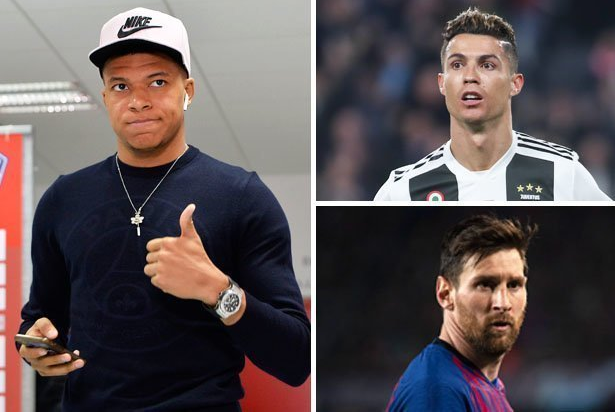 梅里诺：我努力适应了9号位；为小将们感到非常骄傲（梅里诺：全力适应中锋位置，为小将们倍感自豪）