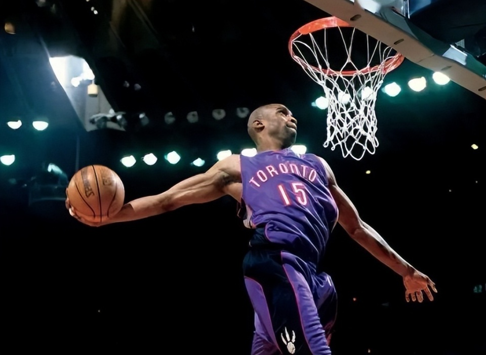 铜梁龙致谢蓉城：期待成渝两地共同推动西部足球事业蓬勃发展（铜梁龙感谢蓉城：盼成渝携手助力西部足球腾飞）