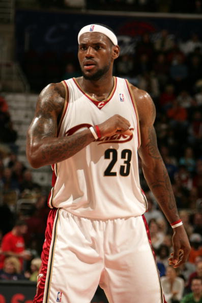 荷媒：滕哈赫可能在等待机会执教荷兰队，亦或成埃因霍温候选（荷媒：滕哈赫或待机接手荷兰队，也可能进入埃因霍温候选名单）