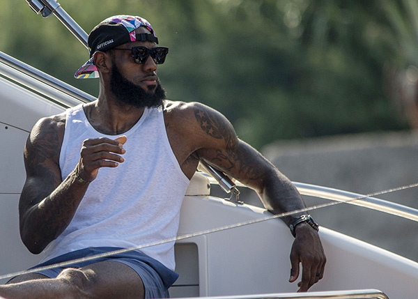 南美足联要求改革洲际杯，南美和欧洲球队都从半决赛开打（南美足联呼吁改革洲际杯：南美与欧洲球队均从半决赛起步）