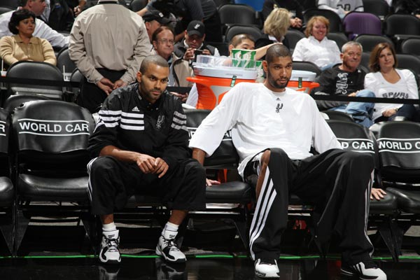 哪怕不算欧国联、阿拉冠级别的冠军！梅西的冠军数都多于决赛数！（即便不计欧国联和阿拉冠，梅西夺冠次数仍多于决赛场次）