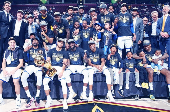 西甲战报：齐甘科夫双响+绝杀，赫罗纳2-1逆转皇家社会（西甲：齐甘科夫梅开二度补时绝杀，赫罗纳2-1逆转皇家社会）