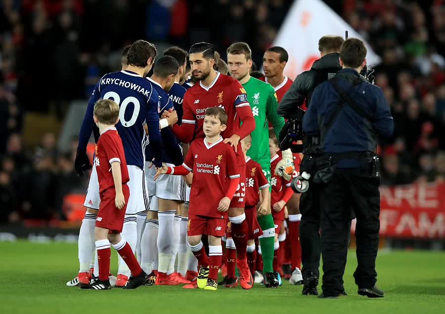 每一拍都是爱心！张江镇这场街区羽毛球比赛挥洒汗水，更温暖人心（挥拍传爱，暖意满城：张江镇街区羽毛球赛热力开打）